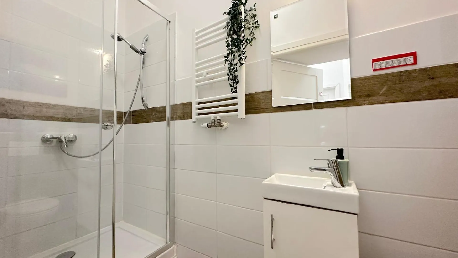 Alpha Room Gdansk Homestay
